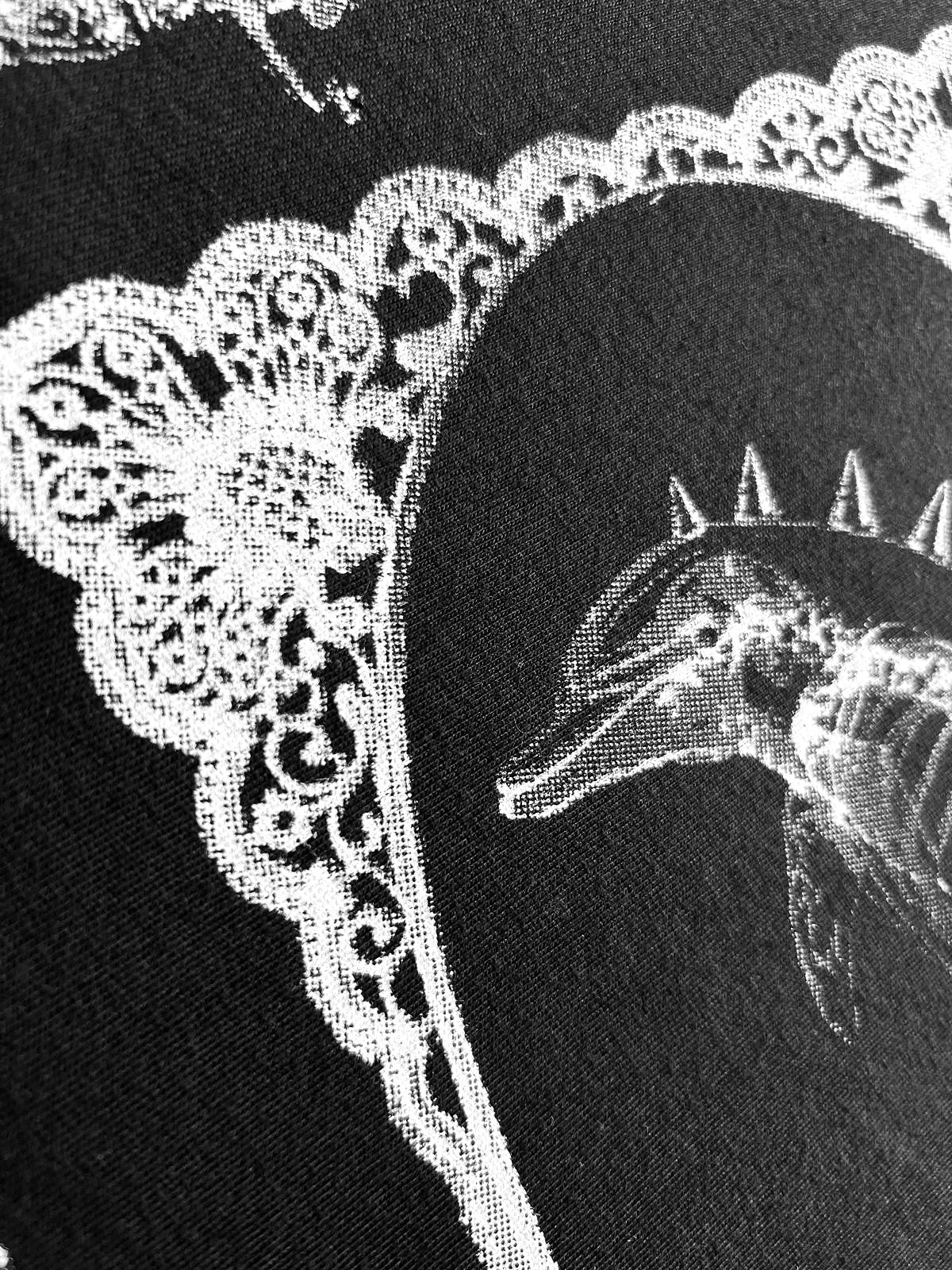1/1 PIERCED GOD'S CREATION TEE - XL