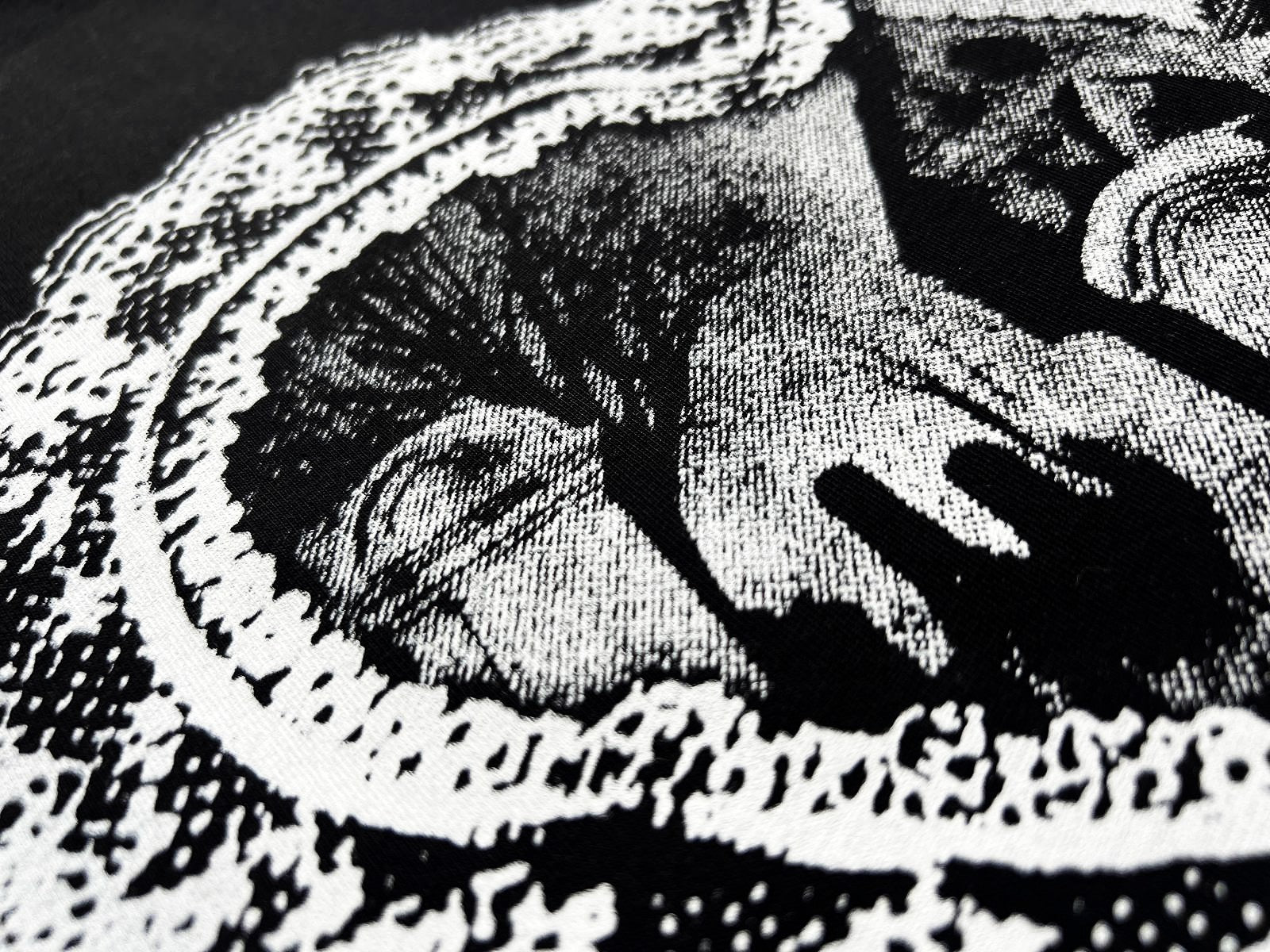 1/1 PIERCED CEMETERY TEE - L