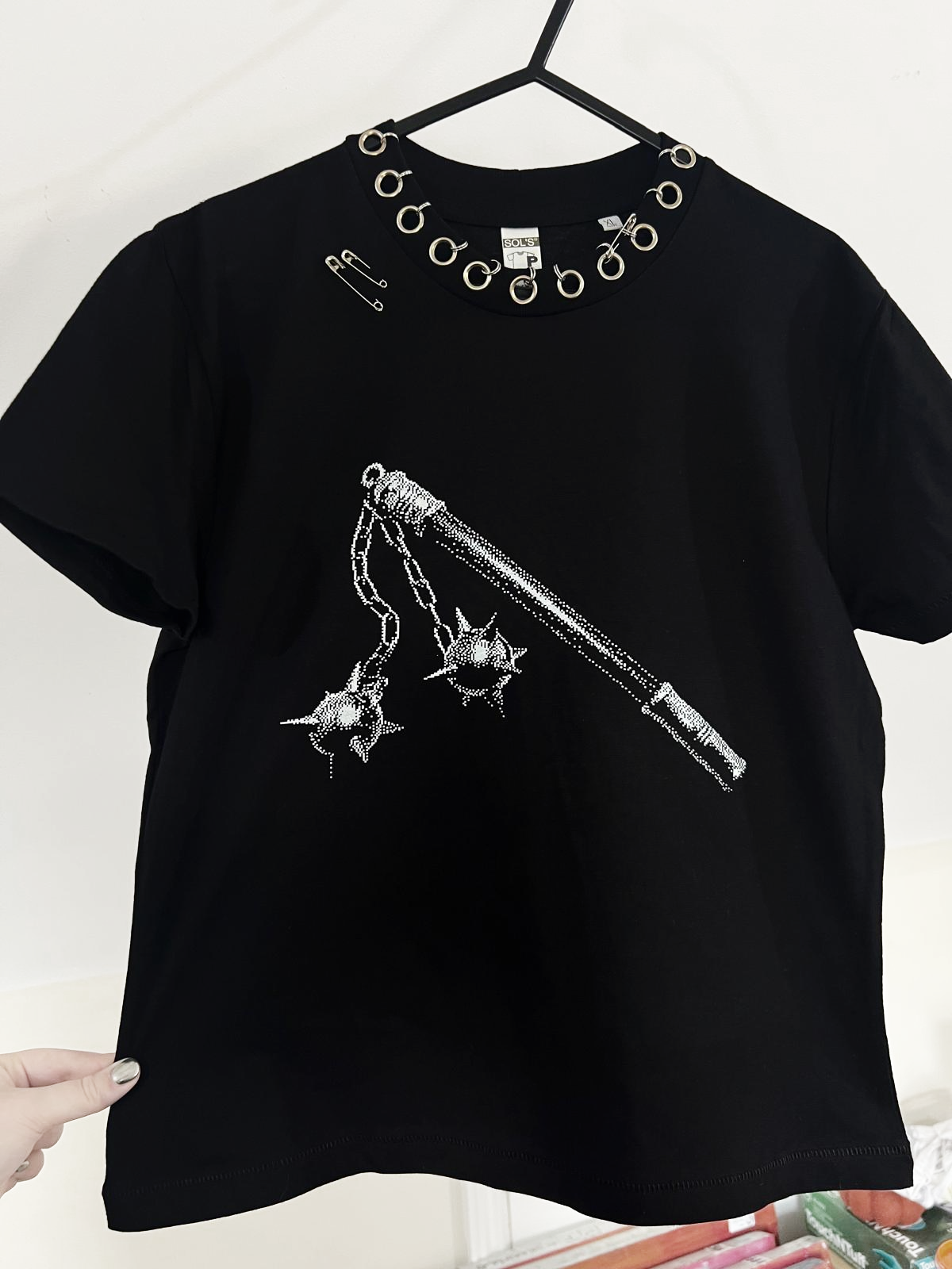 1/1 PIERCED FLAIL TEE - XL & L